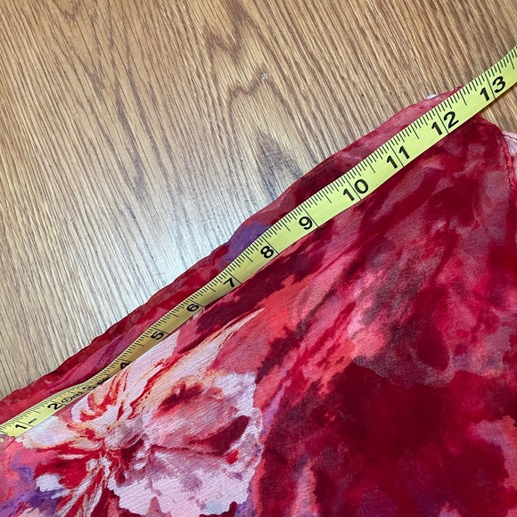 SHEER Trend! Sterling Styles, Yazdi Seattle Red Chiffon Floral Top OS NWT - Picture 11 of 14